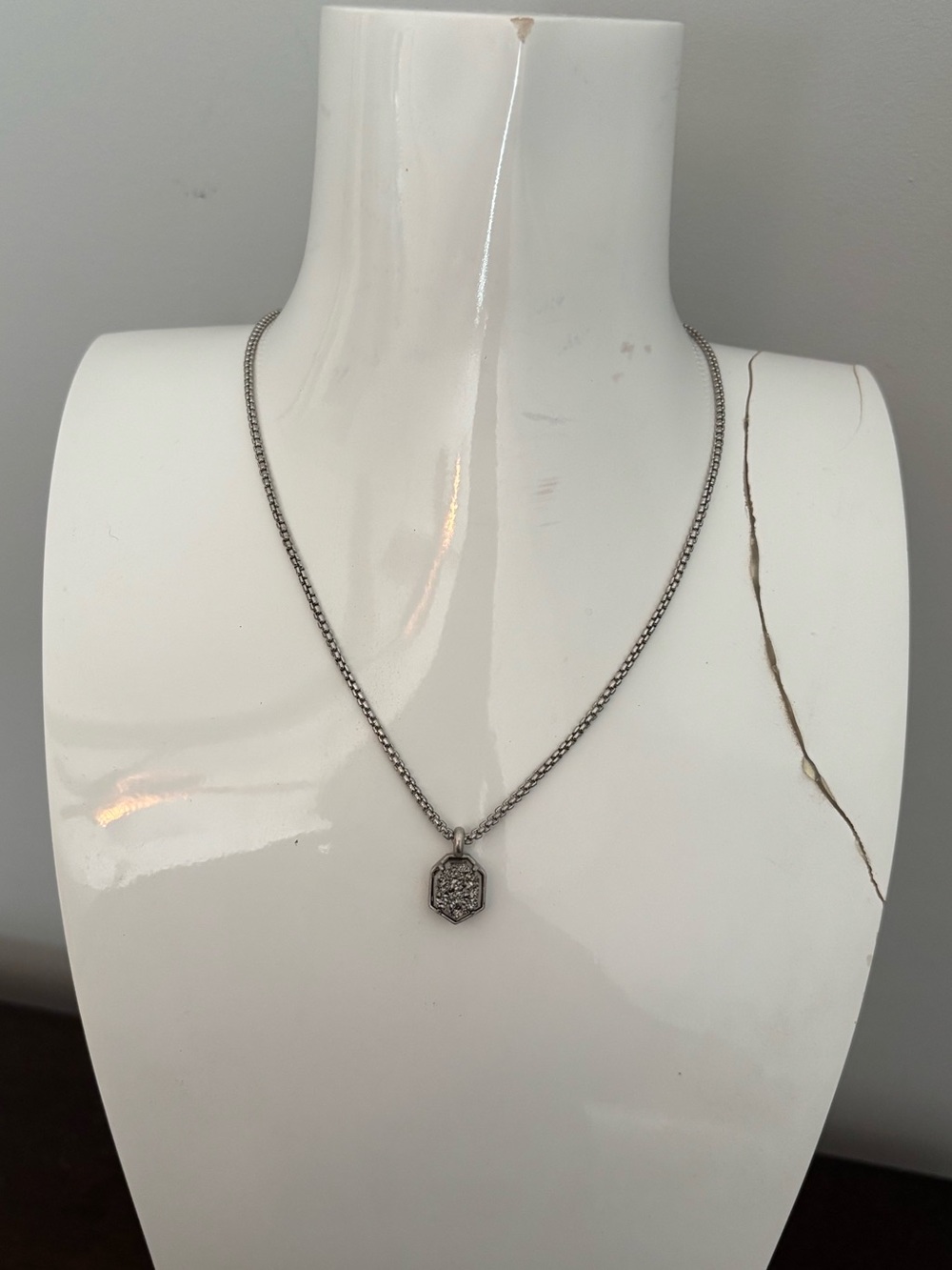 Kendra Scott Plated Silver and Platinum Drusy Adjustable Pendant
